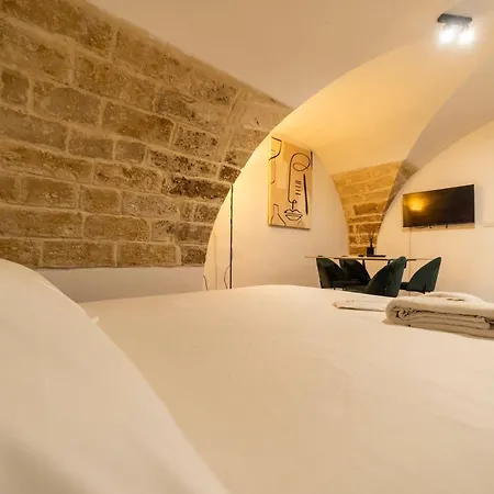 The Apulian Loft Dante Apartment Bari